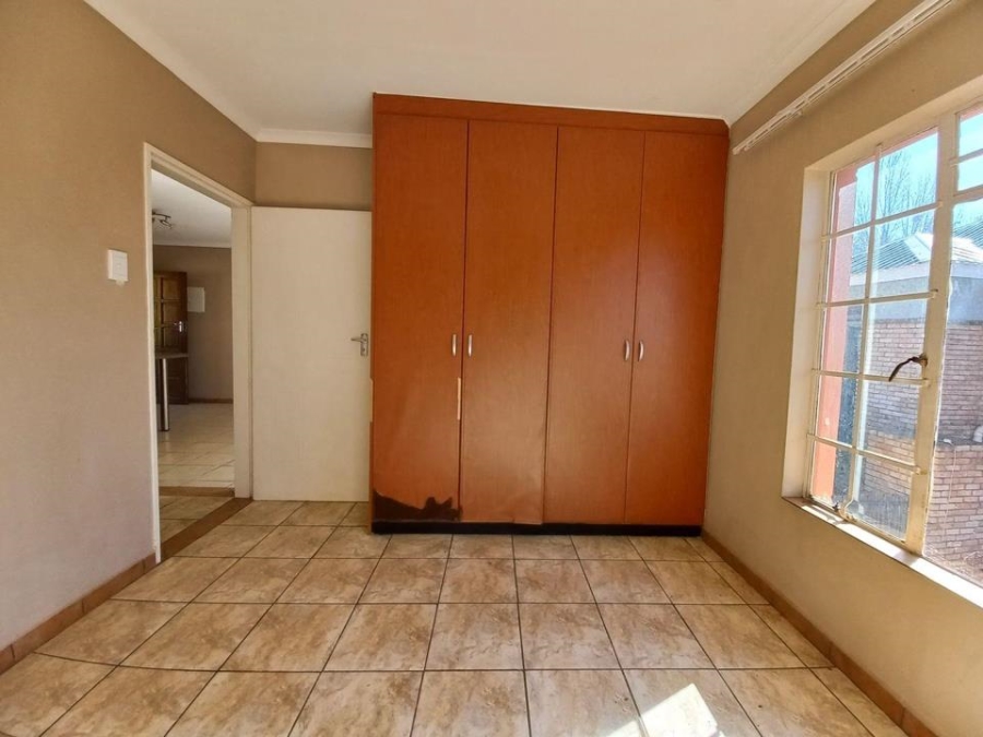 2 Bedroom Property for Sale in Potchefstroom Rural North West
